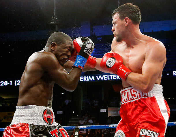 Robert Guerrero (right) last fought in Nov. 2012, when he defeated Andre Berto. (AP)